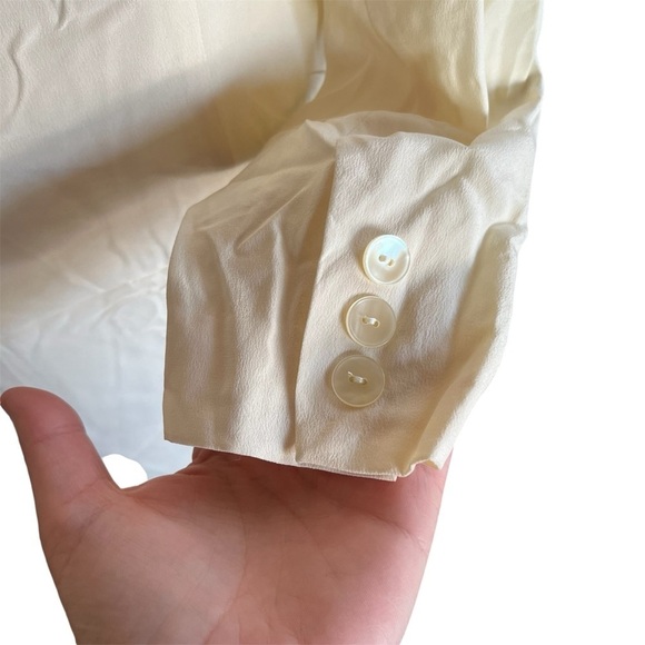 Express Compagnie Internationale 100% Silk Classic Cream Double-Breasted Blazer - Picture 3 of 8